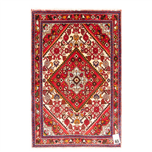 65 · A HAND-KNOTTED PERSIAN HAMADAN (150L X 105W CM)