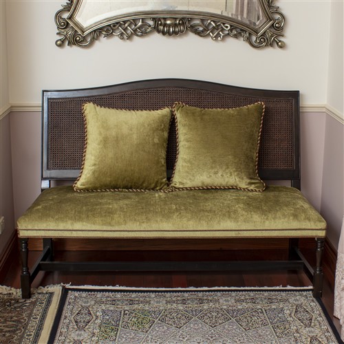 27 · AN ANTIQUE STYLE SETTEE