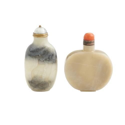 TWO CHINESE JADE SNUFF BOTTLES, QING DYNASTY (1644 - 1911)