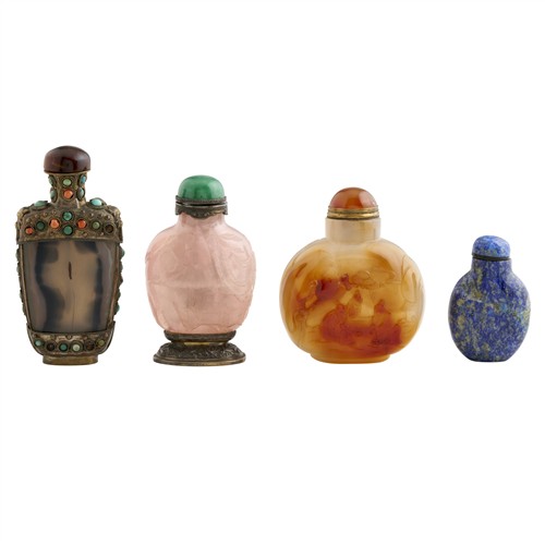 A GROUP OF FOUR CHINESE SNUFF BOTTLES, QING DYNASTY (1644 -1911)