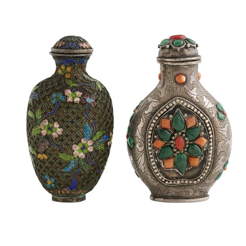 TWO CHINESE SILVER SNUFF BOTTLES, QING DYNASTY (1644 - 1911)