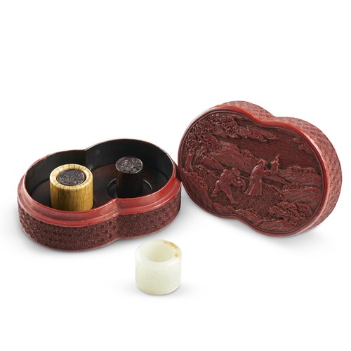 40 · A FINE CHINESE CINNABAR LACQUER BOX AND COVER, QIANLONG PERIOD (1736-1795)