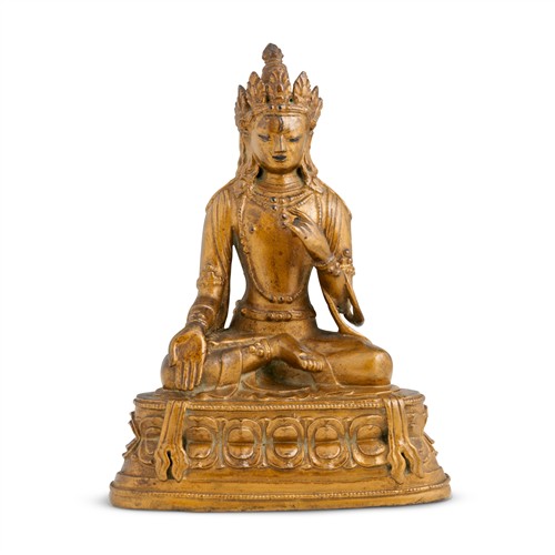 50 · A SINO-TIBETAN GILT LACQUERED BRONZE SEATED FIGURE OF BUDDHA, 18TH CENTURY