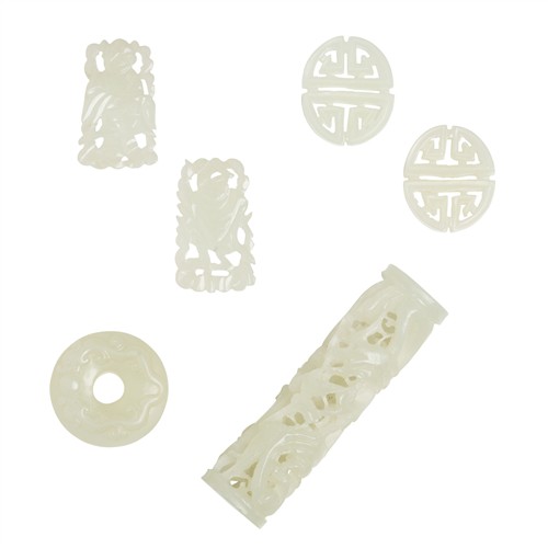 A GROUP OF 6 SMALL CHINESE WHITE JADE PENDANTS, QING DYNASTY (1644 - 1911)