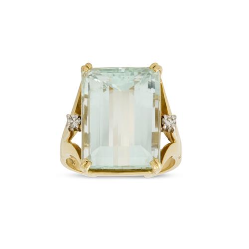 18ct Gold, Aquamarine And Diamond Ring